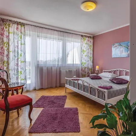 Awesome In With Wifi Apartment Pula